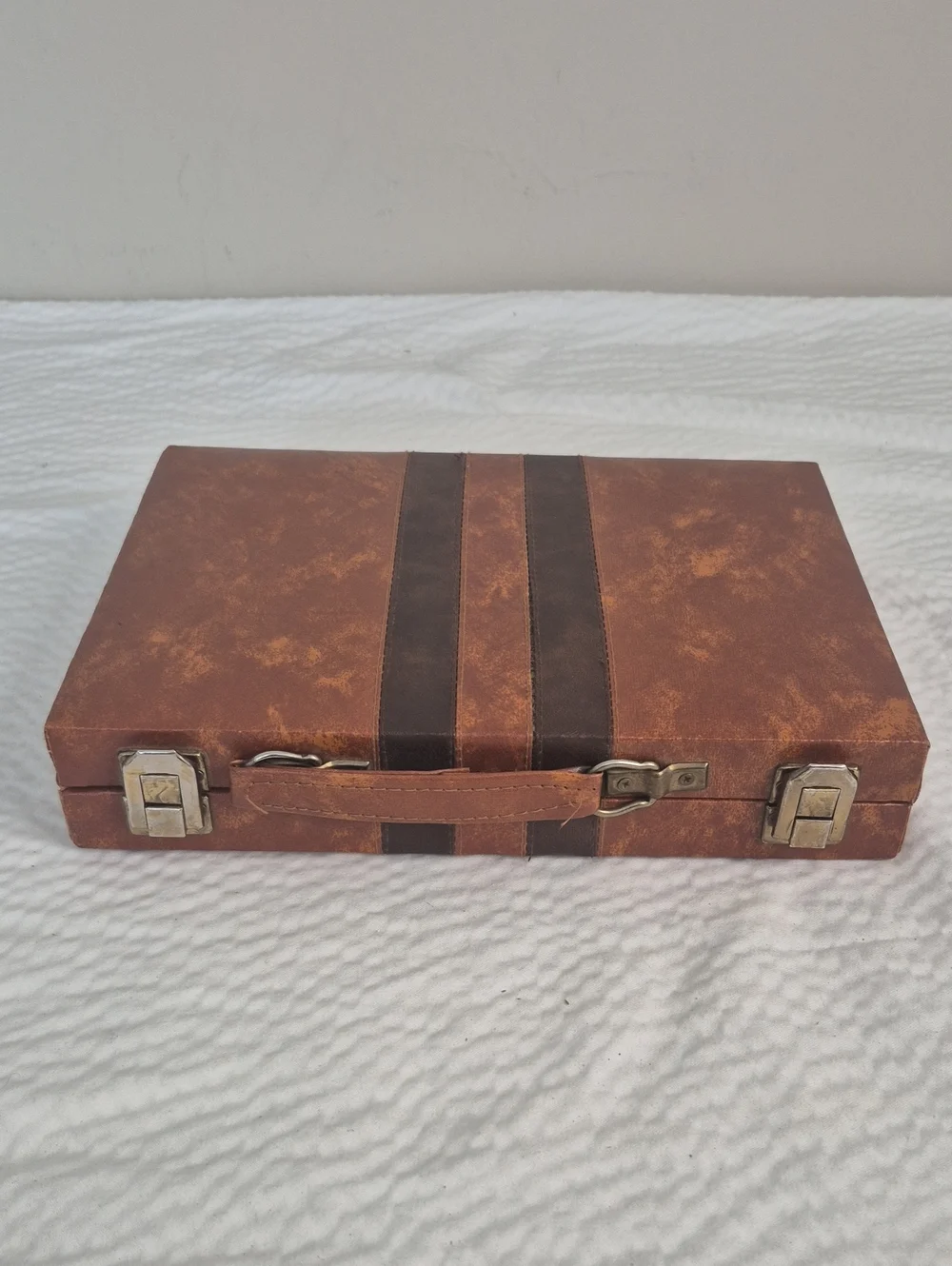 Vintage-Style Men's Brown Travel Briefcase with Dark Brown Stripes